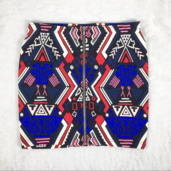 🔥2 for $15🔥H&M Tribal Print Zip Front Mini Skirt - Picture 1 of 6